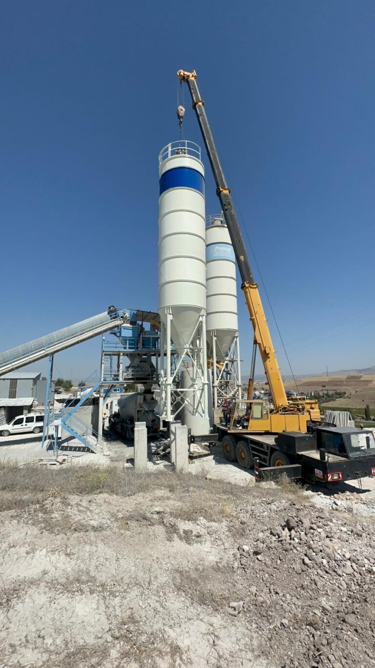 Uşak Vinç - Demag 60 Ton